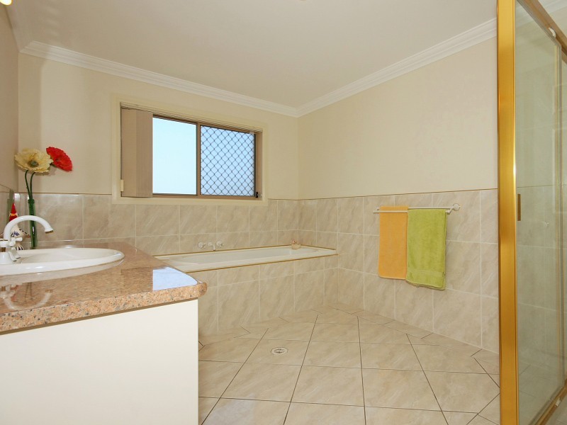 9 Mission Drive, Mudgeeraba QLD 4213