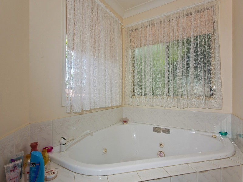 10 Prospector Road, Mudgeeraba QLD 4213