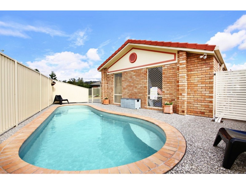 38 Dowson Esplanade, Mudgeeraba QLD 4213