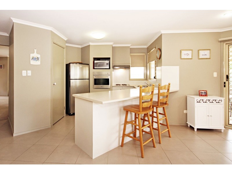 38 Dowson Esplanade, Mudgeeraba QLD 4213