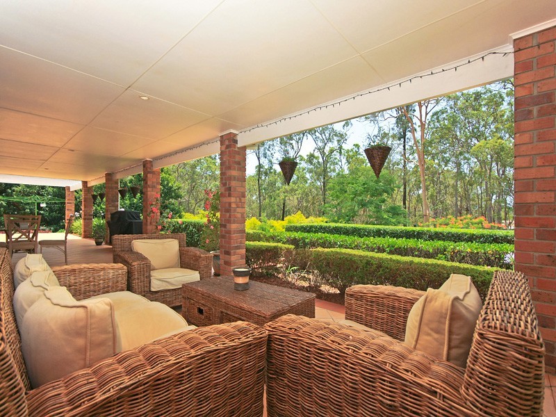 38 Walker Drive, Worongary QLD 4213