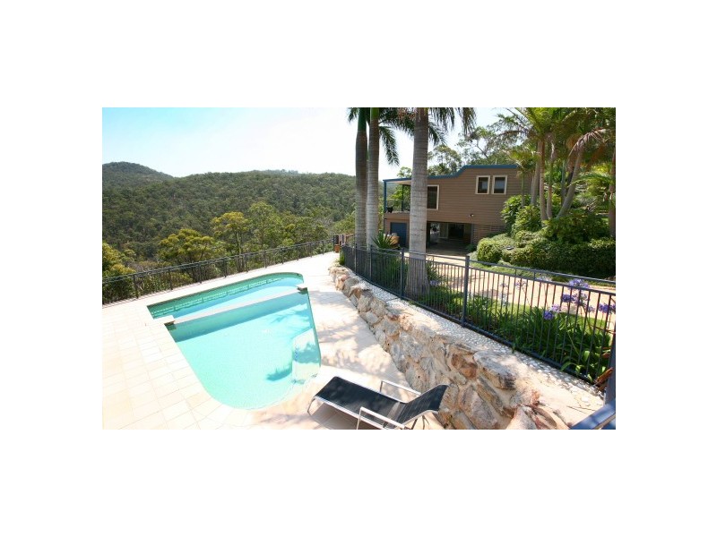 52 Saunders Drive, Bonogin QLD 4213