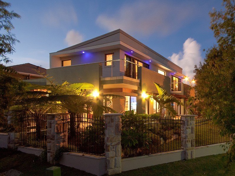 14 Avellino Drive, Varsity Lakes QLD 4227