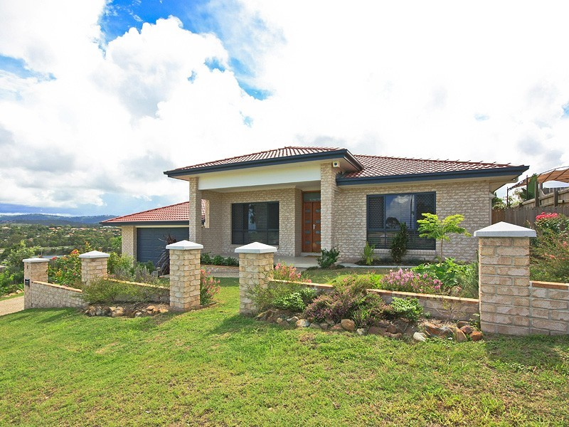 8 John Francis Drive, Carrara QLD 4211