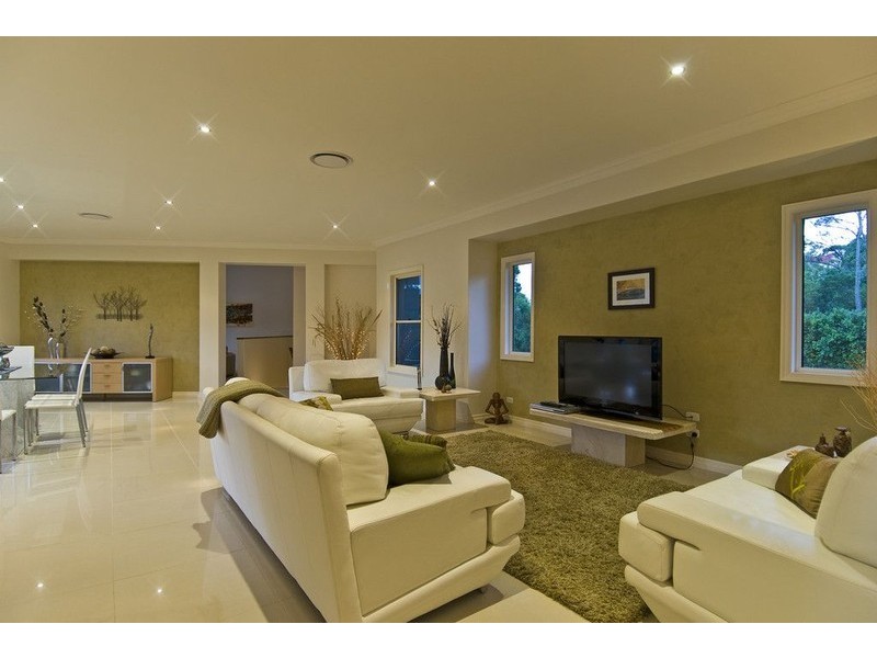 61a Bonogin Road, Mudgeeraba QLD 4213