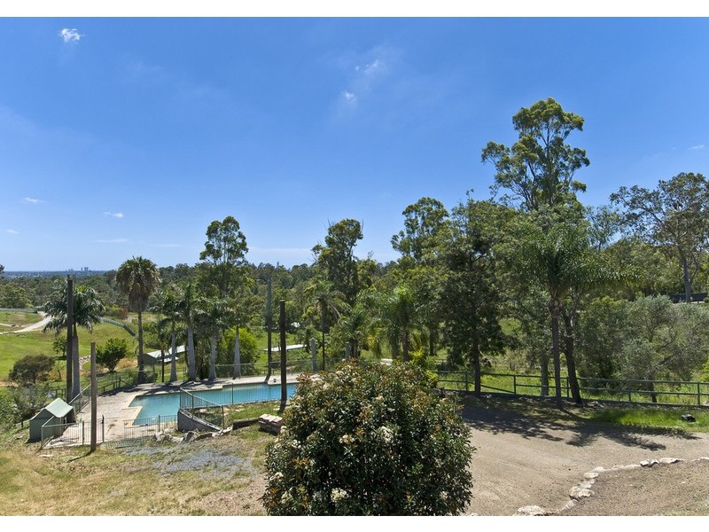 39 The Pinnacle, Worongary QLD 4213