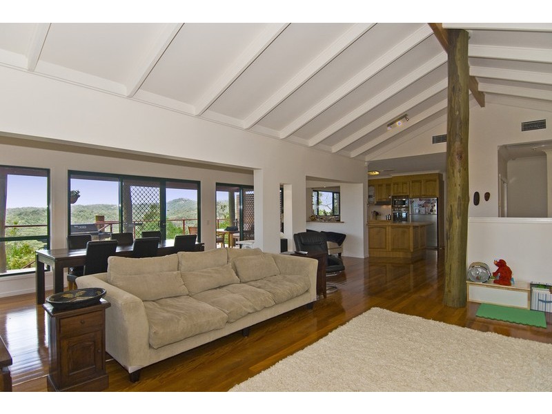 96 Strawberry Road, Mudgeeraba QLD 4213