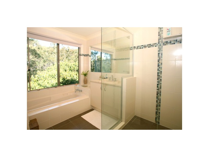 18 Adios Court, Mudgeeraba QLD 4213