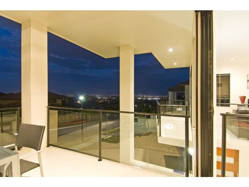 Highland Park QLD 4211