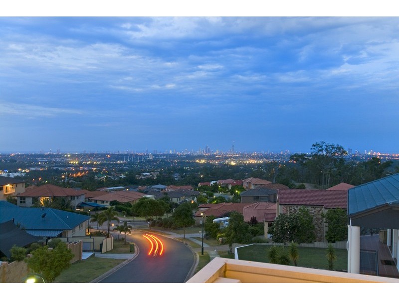 Highland Park QLD 4211