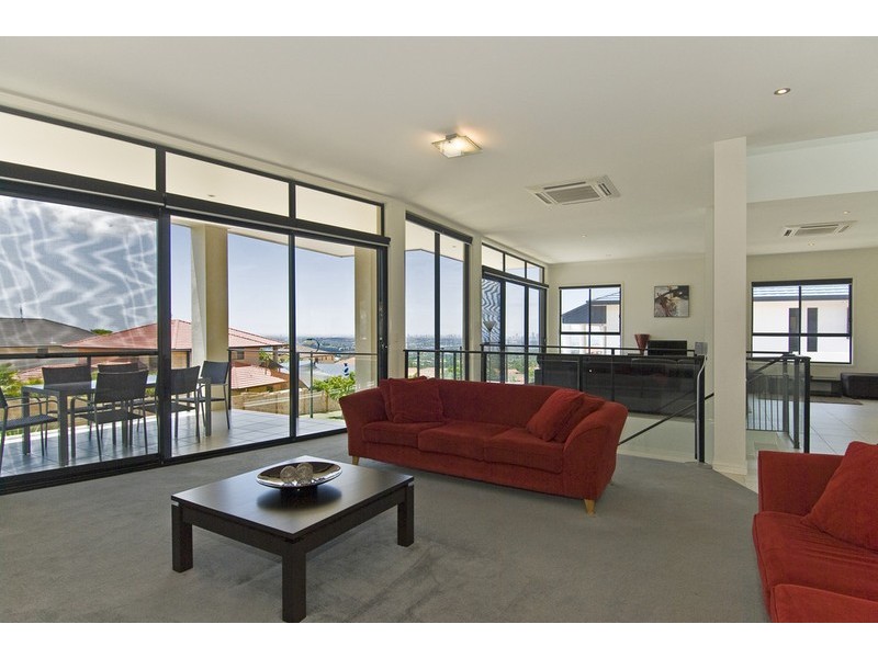 Highland Park QLD 4211