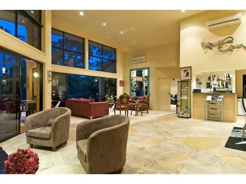 24 Uplands Ct, Tallai QLD 4213