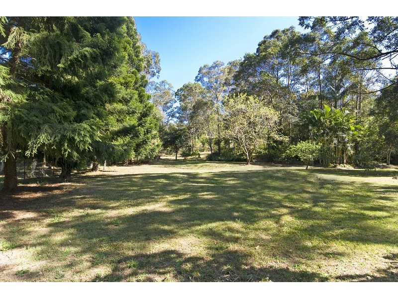 24 Uplands Ct, Tallai QLD 4213