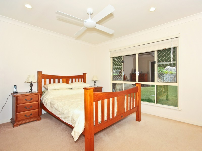 9 Ninnes CT, Mudgeeraba QLD 4213