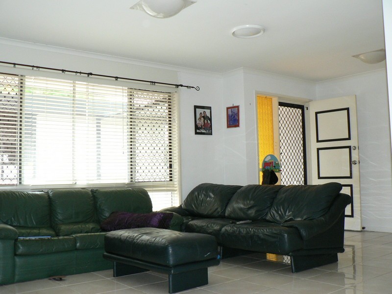 12 Rainbow Drive, Mudgeeraba QLD 4213
