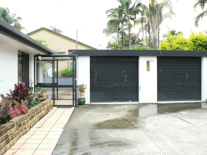 12 Rainbow Drive, Mudgeeraba QLD 4213