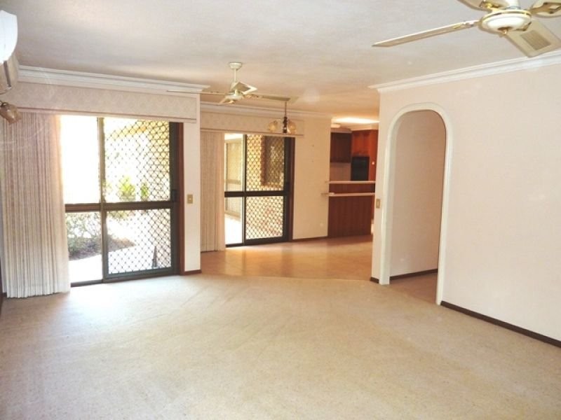 10 Cheltenham Drive, Robina QLD 4226