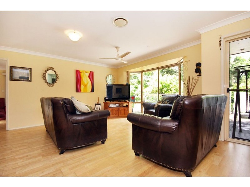 11 Walcoy Place, Worongary QLD 4213