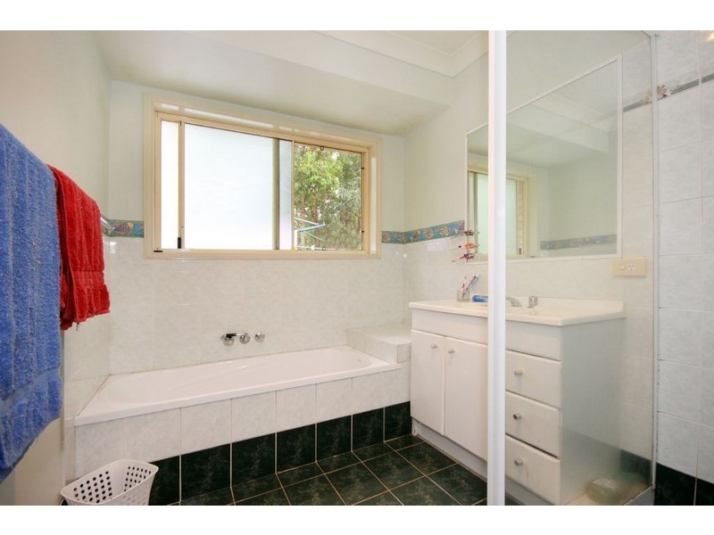 11 Walcoy Place, Worongary QLD 4213