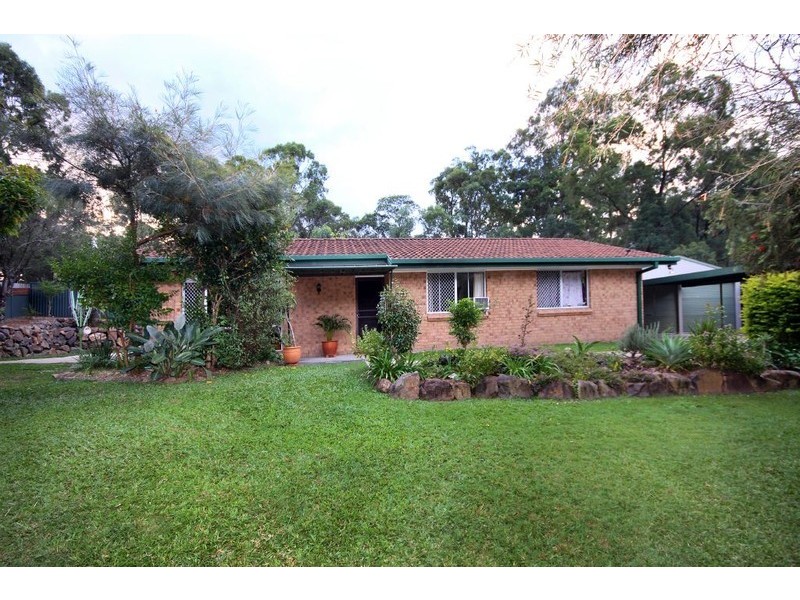 8 Meteor Court, Mudgeeraba QLD 4213