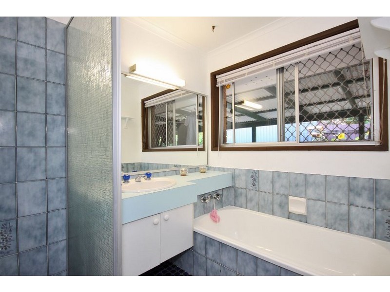 8 Meteor Court, Mudgeeraba QLD 4213