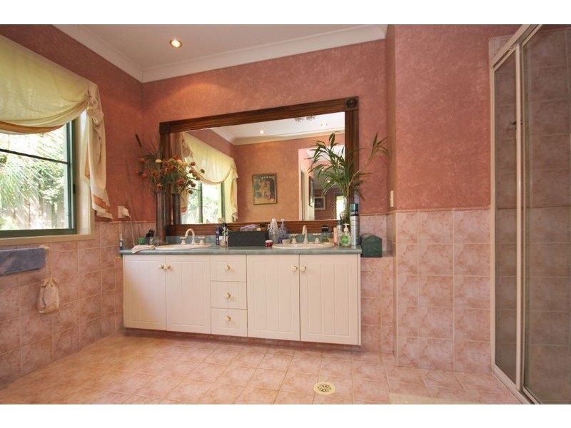 11 Shepton Crescent, Mudgeeraba QLD 4213