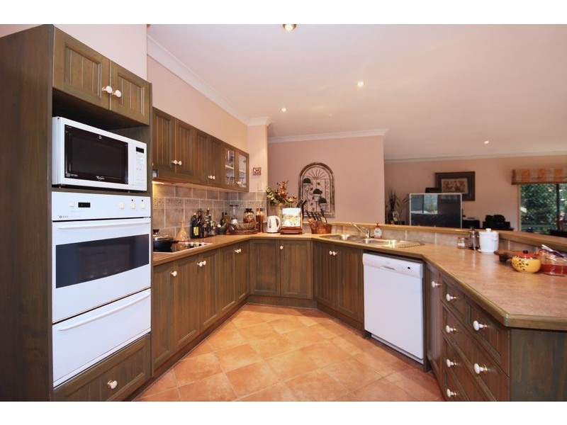 11 Shepton Crescent, Mudgeeraba QLD 4213