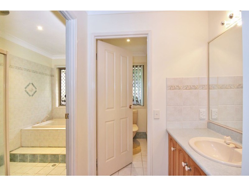 12 Leicester Terrace, Mudgeeraba QLD 4213
