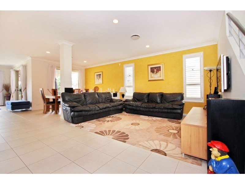 227 Easthill Drive, Robina QLD 4226