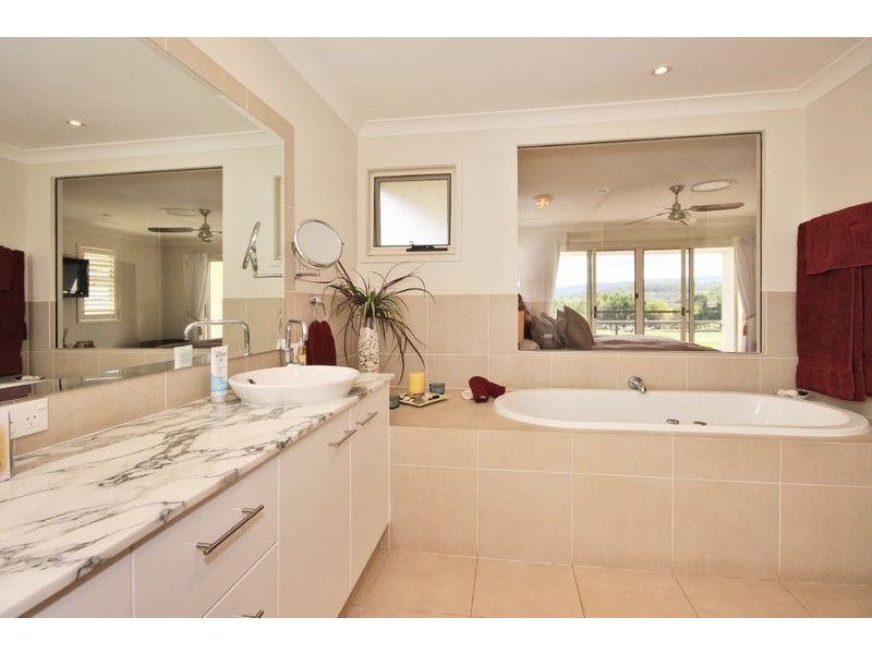 227 Easthill Drive, Robina QLD 4226