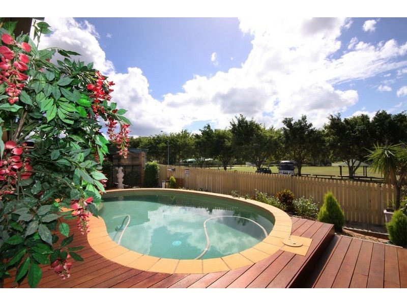 1 Marcus Way, Mudgeeraba QLD 4213