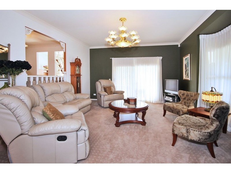 1 Marcus Way, Mudgeeraba QLD 4213