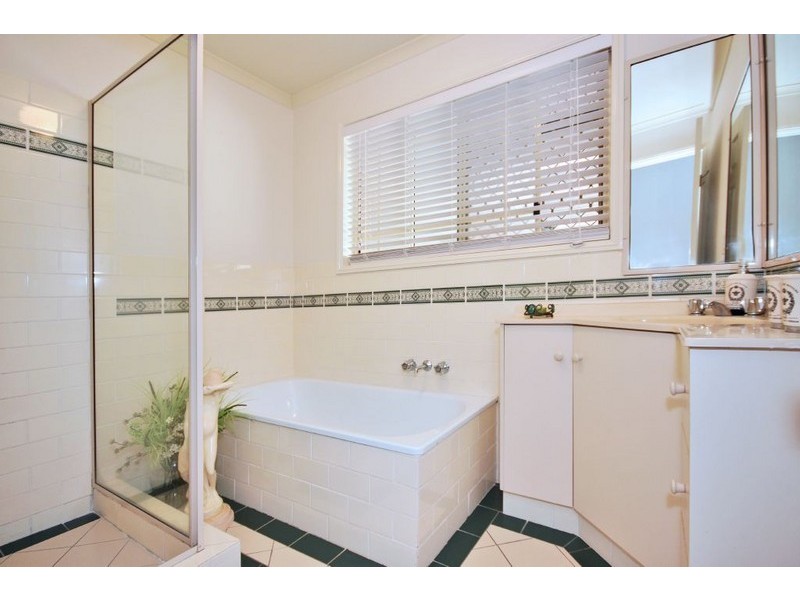 1 Marcus Way, Mudgeeraba QLD 4213