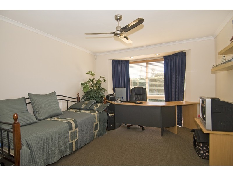 4 Santa Cruz Boulevard, Clear Island Waters QLD 4226