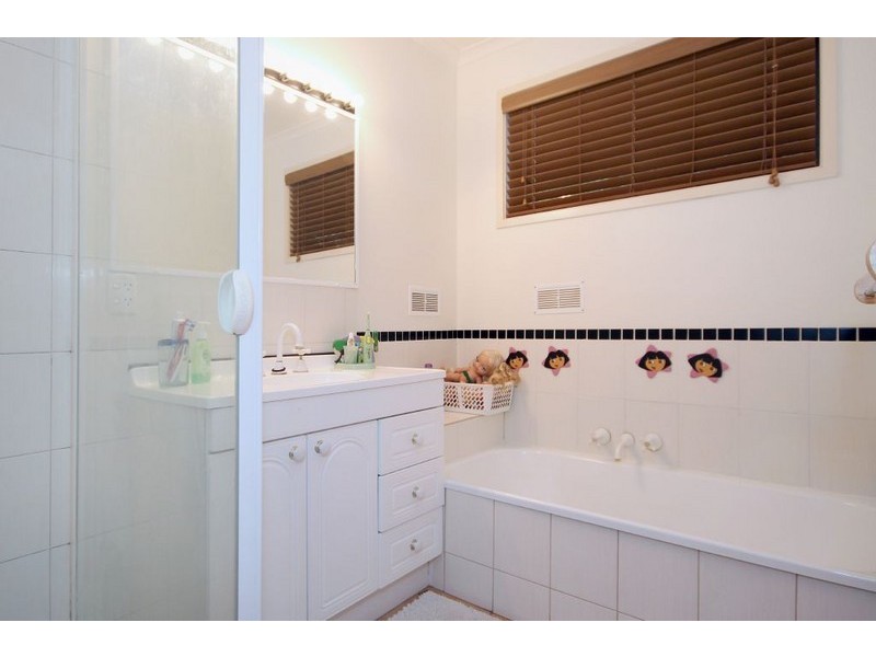 16 Constellation Crescent, Mudgeeraba QLD 4213