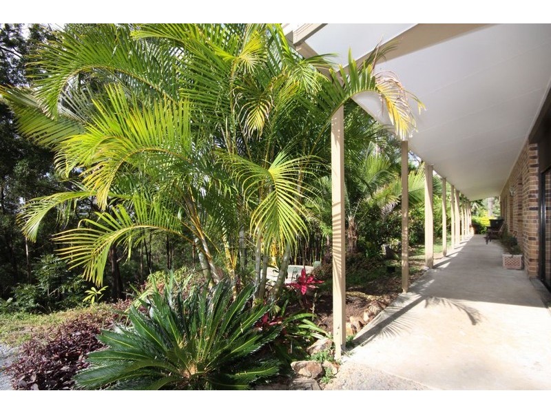 27 Waters Road, Bonogin QLD 4213