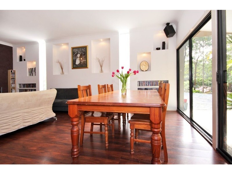 27 Waters Road, Bonogin QLD 4213