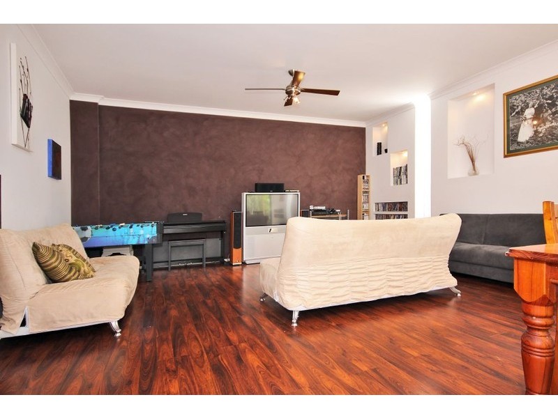 27 Waters Road, Bonogin QLD 4213