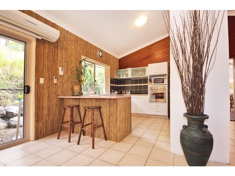 27 Waters Road, Bonogin QLD 4213