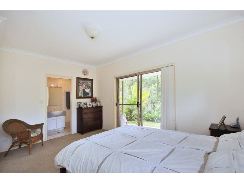 27 Waters Road, Bonogin QLD 4213