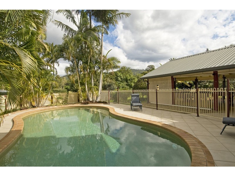 39 Charles Kurz Drive, Worongary QLD 4213