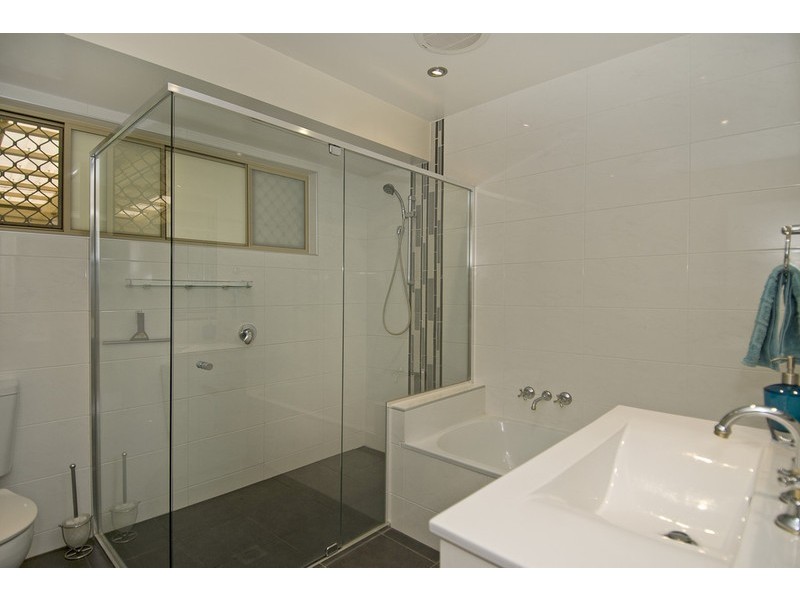 39 Charles Kurz Drive, Worongary QLD 4213