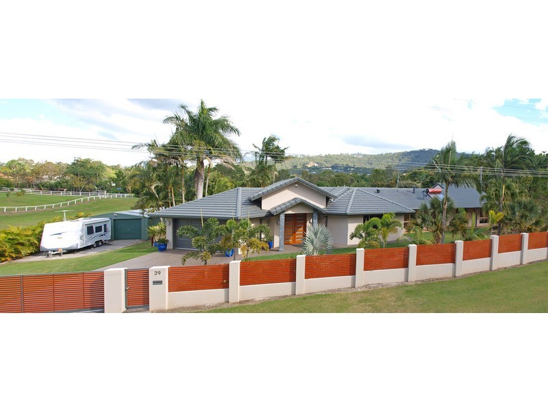 39 Charles Kurz Drive, Worongary QLD 4213