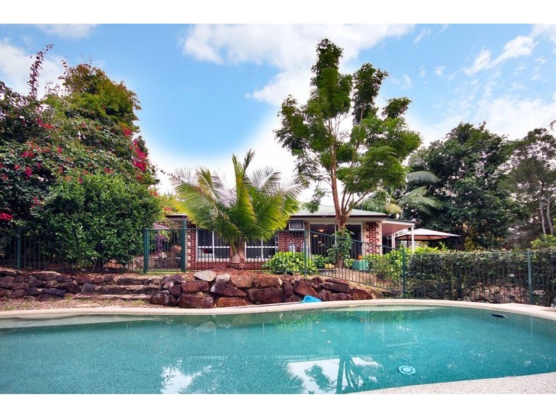 10 Carol Anne Ct, Bonogin QLD 4213