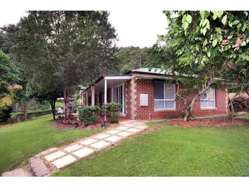 10 Carol Anne Ct, Bonogin QLD 4213