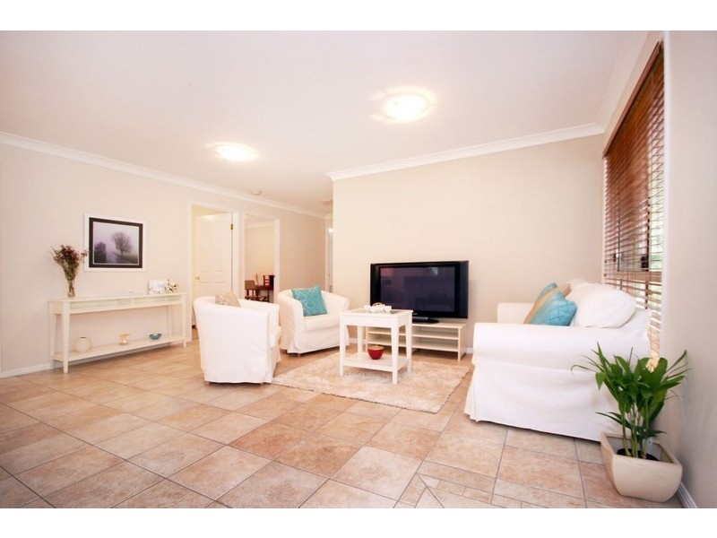 10 Carol Anne Ct, Bonogin QLD 4213