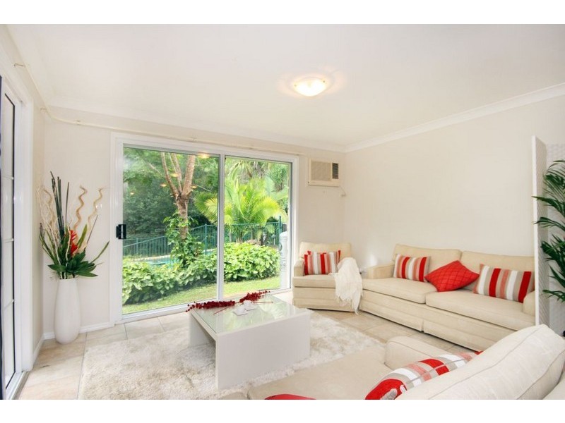 10 Carol Anne Ct, Bonogin QLD 4213