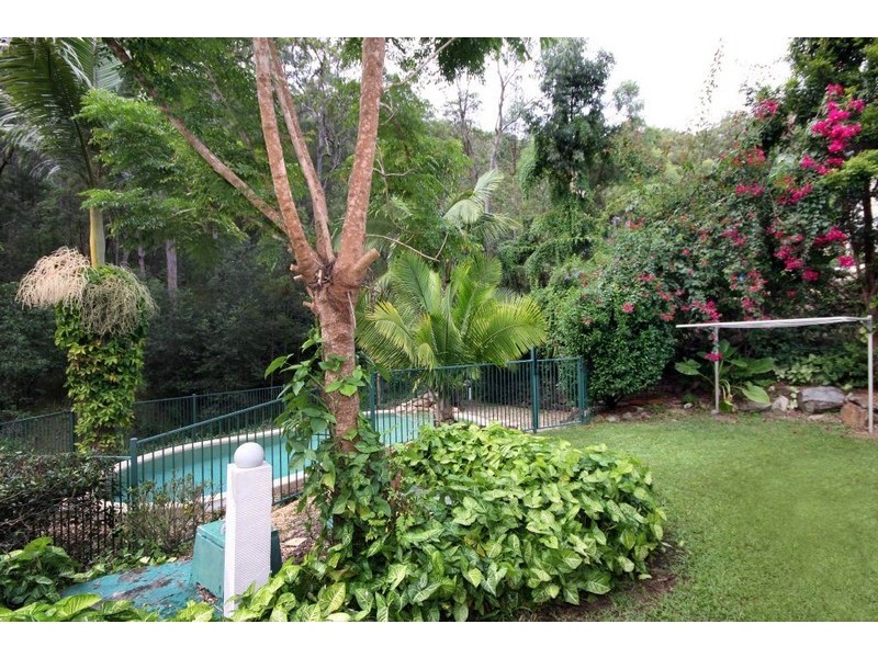 10 Carol Anne Ct, Bonogin QLD 4213