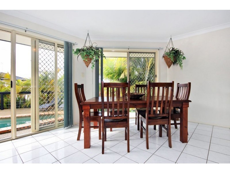 3 Milverton Close, Mudgeeraba QLD 4213