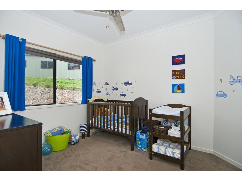 2 Friarbird Crescent, Bonogin QLD 4213